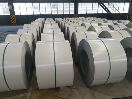 z100 RAL9010 الشرائط الفولاذية المصبوغة المستخدمة في أجهزة غراج المظلات المتدحرجة الأبواب والمجاري