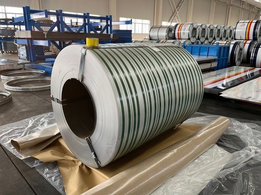 Z275 مكافحة الإصبع Dx51d مطلية بالزنك بطولات القطاع المغمور بالحر / بطولات الفولاذ Galvalume حزمة بحرية معيارية