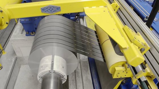 JIS G3321 / ASTM A792M G90 G550 G350 طلاء الزنك قطعة فولاذية معدنية / غي ضيقة الملفوفة الصادرة الصالحة للملاحة